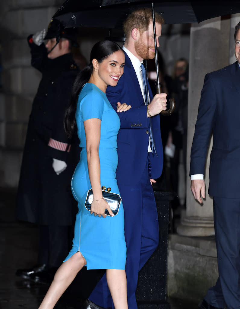 Meghan Markle portait une robe Victoria Beckham