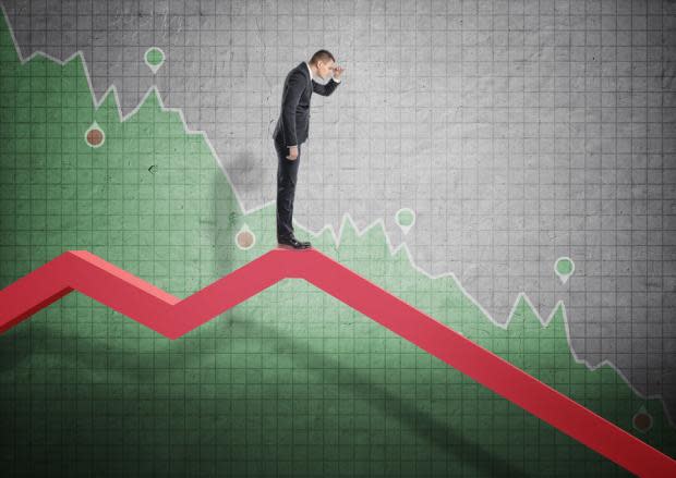 Ericsson's (ERIC) revenues and margins in the Networks and IT & Cloud segments are likely to take a beating from adverse industry trends,affecting the bottom line in Q2.