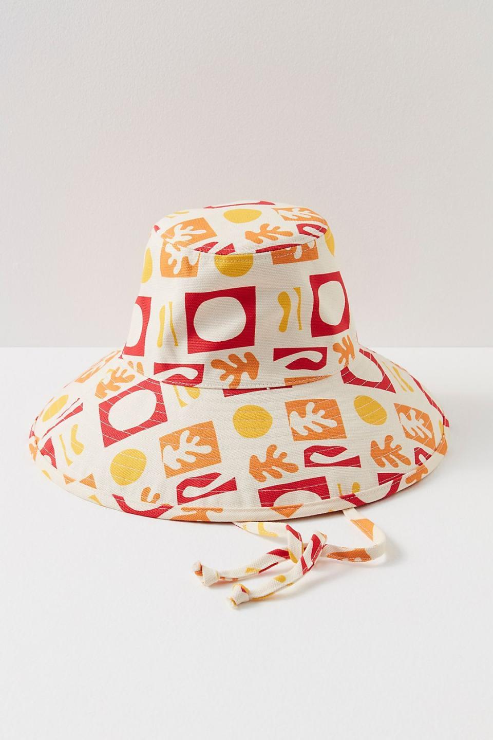 Formes Holiday Bucket Hat