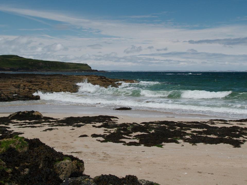 Η μυστική παραλία της Σκωτίας δίνει μια όμορφη εντύπωση της Καραϊβικής με ηλιόλουστο καιρό (Paul Albertella)