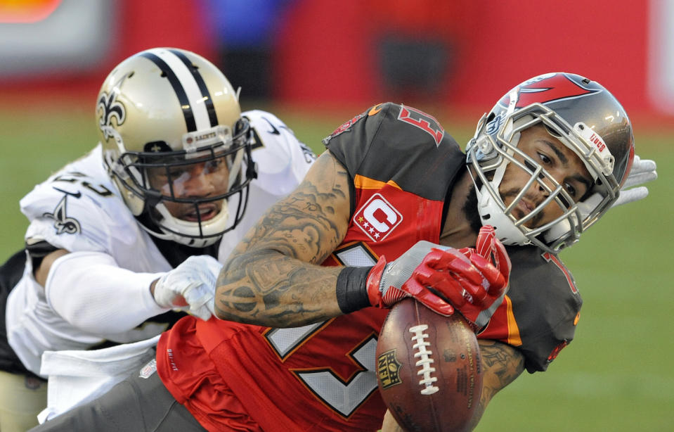 Tampa Bay Buccaneers wide receiver Mike Evans could bounce owners from the playoffs, despite what appears to be a terrific matchup. (AP Photo/Steve Nesius)