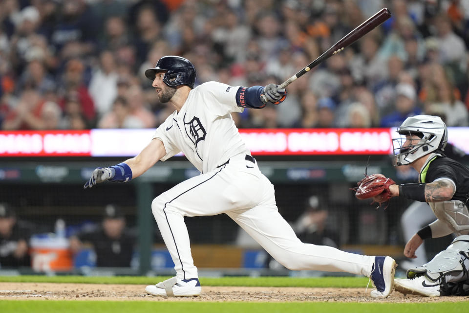 Tigers clinch AL wild card with 41 win over White Sox, ending decade