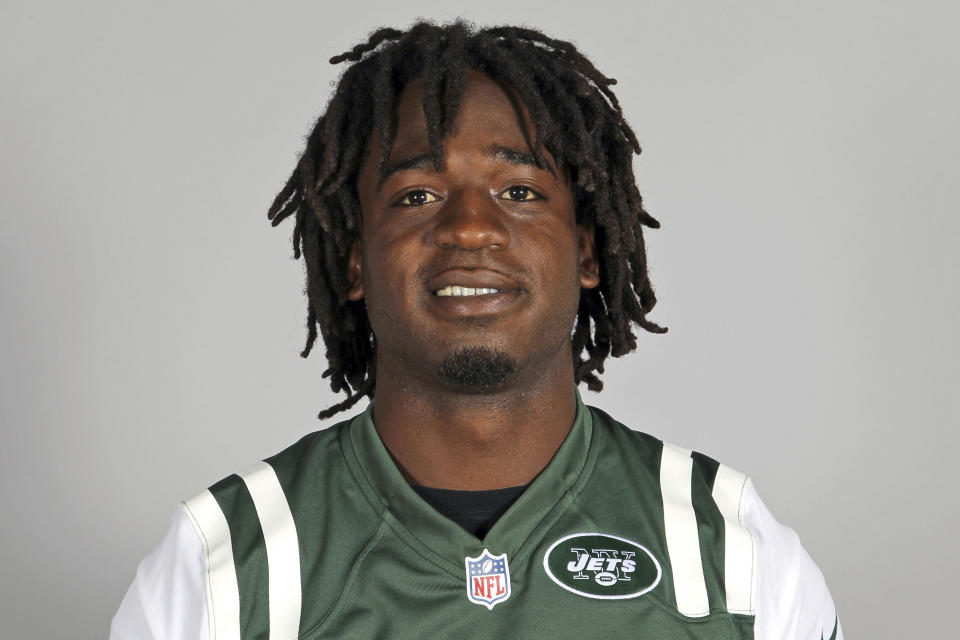 FILE - New York Jets running back Joe McKnight is shown in 2013. Louisiana’s Supreme Court has ruled that the man who killed a former NFL player in a New Orleans-area road rage incident cannot be tried again for murder after his conviction on a lesser charge was overturned. Authorities in the New Orleans suburb of Jefferson Parish originally charged Ronald Gasser with second-degree murder in the 2016 shooting of Joe McKnight. (AP Photo/File)