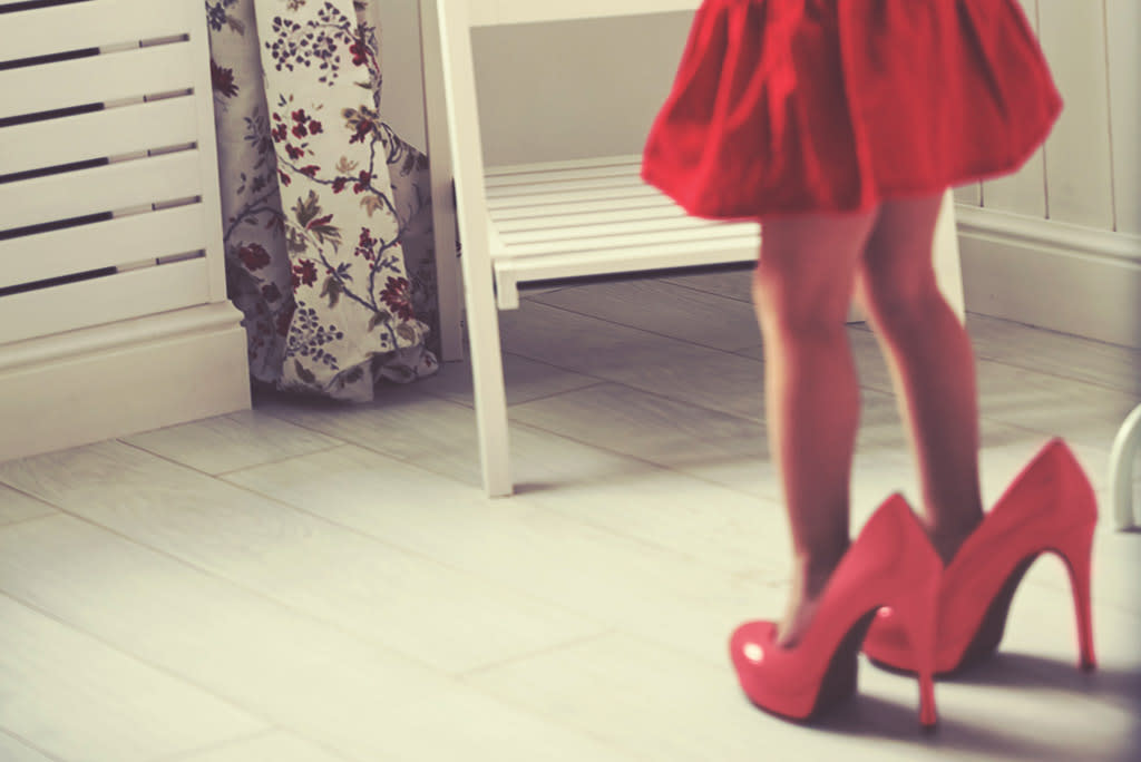 Why you shouldn't wear high heels a size too big for your feet