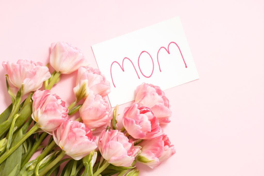 Hey, Mom! Hope you enjoyed those flowers. Too bad you can't eat them, cause Tennessee offers little support for mothers. (Photo: Getty Images)