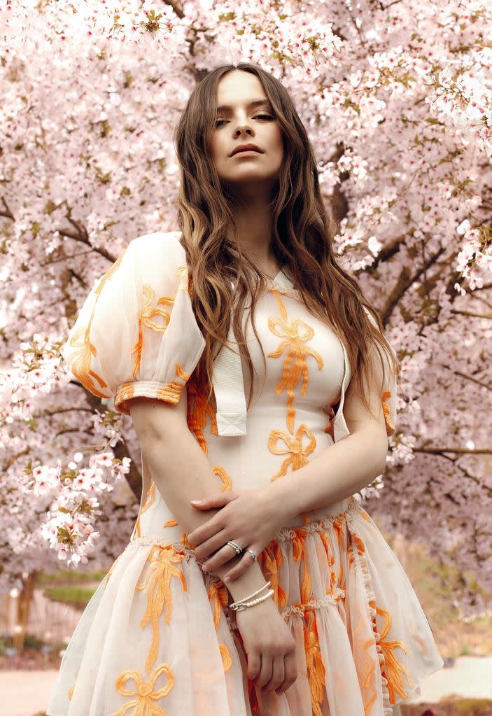 Gabrielle Aplin x Hello! Fashion