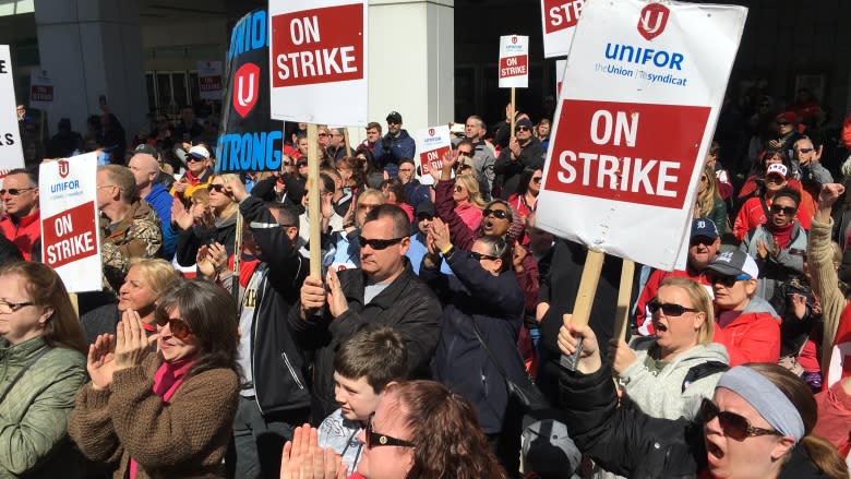 Union rally shows support for striking casino workers