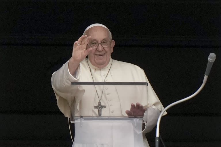 El papa Francisco, en el Angelus en la Plaza San Pedro, este miércoles 1 de noviembre. (AP/Andrew Medichini)