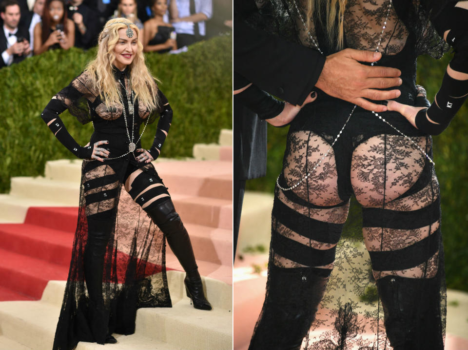 <p>La Met Gala 2016 siempre se recordará por el Givenchy que dejó el trasero y el pecho de la estrella al descubierto. ¡Sin comentarios! (Foto: Getty Images). </p>