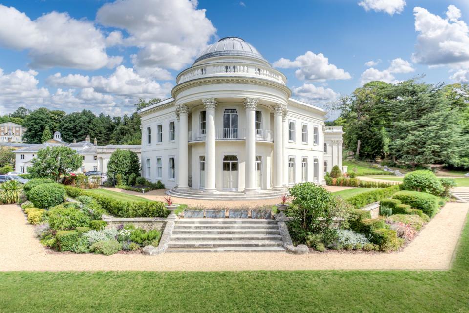 <p>Like something out of Bridgerton, this exquisite country house provides 22 individual apartments, one of which has just gone on the market. You'll find sweeping <a href="https://www.housebeautiful.com/uk/garden/designs/g33976949/garden-outdoor-trend-predictions/" rel="nofollow noopener" target="_blank" data-ylk="slk:gardens;elm:context_link;itc:0;sec:content-canvas" class="link ">gardens</a>, a grand entrance hall, exceptional drawing room, Insta-worthy wall panelling, and an impressive oak fireplace with decorative surround. </p><p><a href="https://www.knightfrank.co.uk/properties/residential/for-sale/the-mansion-willoughby-lane-sundridge-park-bromley-br1/dul012060987" rel="nofollow noopener" target="_blank" data-ylk="slk:This property is currently on the market for £2,000,000 via Knight Frank;elm:context_link;itc:0;sec:content-canvas" class="link ">This property is currently on the market for £2,000,000 via Knight Frank</a>. </p>