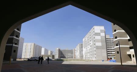 A general view of the buildings at Bismayah residential project in Baghdad, February 26, 2015. REUTERS/Thaier Al-Sudani