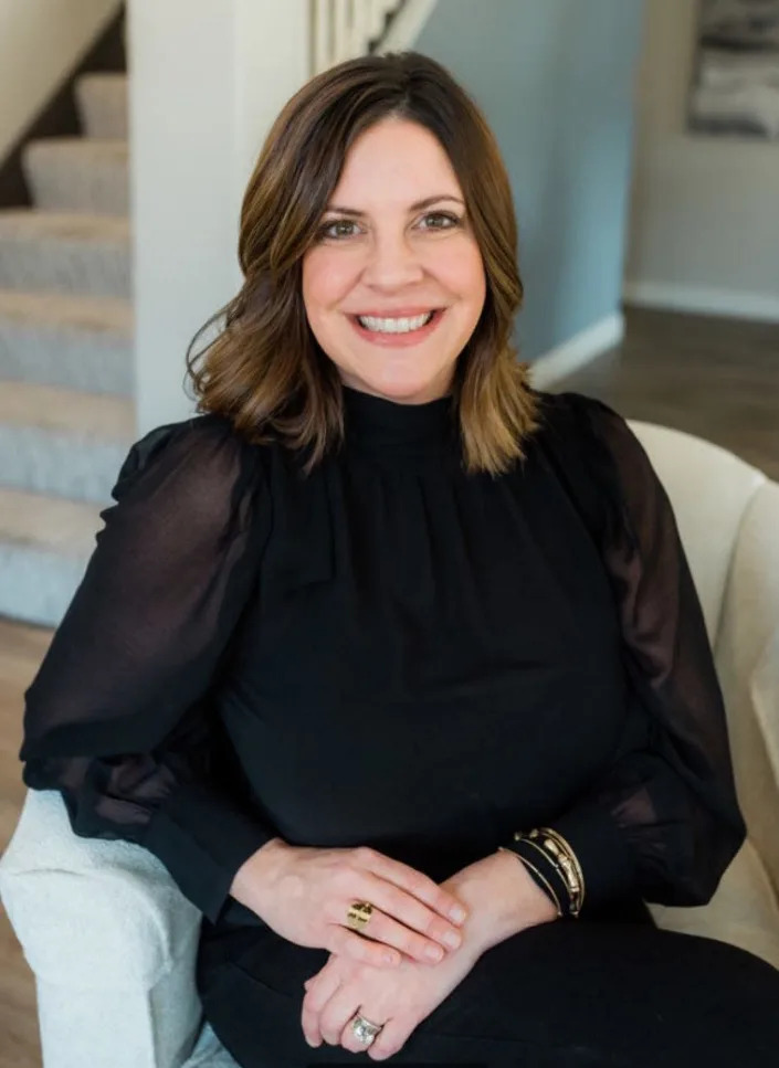Peoria real estate agent Michelle Thies recently posed for promotional photos for her new job with Amy Weaver and the Knell Group, which she started in January. Thies, 44, died of a brain aneurysm Feb. 23.