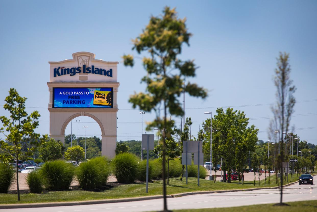 Kings Island spokesman Chad Showalter said The Bat, a ride previously known as Top Gun, was in motion when a wheel came loose Wednesday evening. Nobody was hurt.