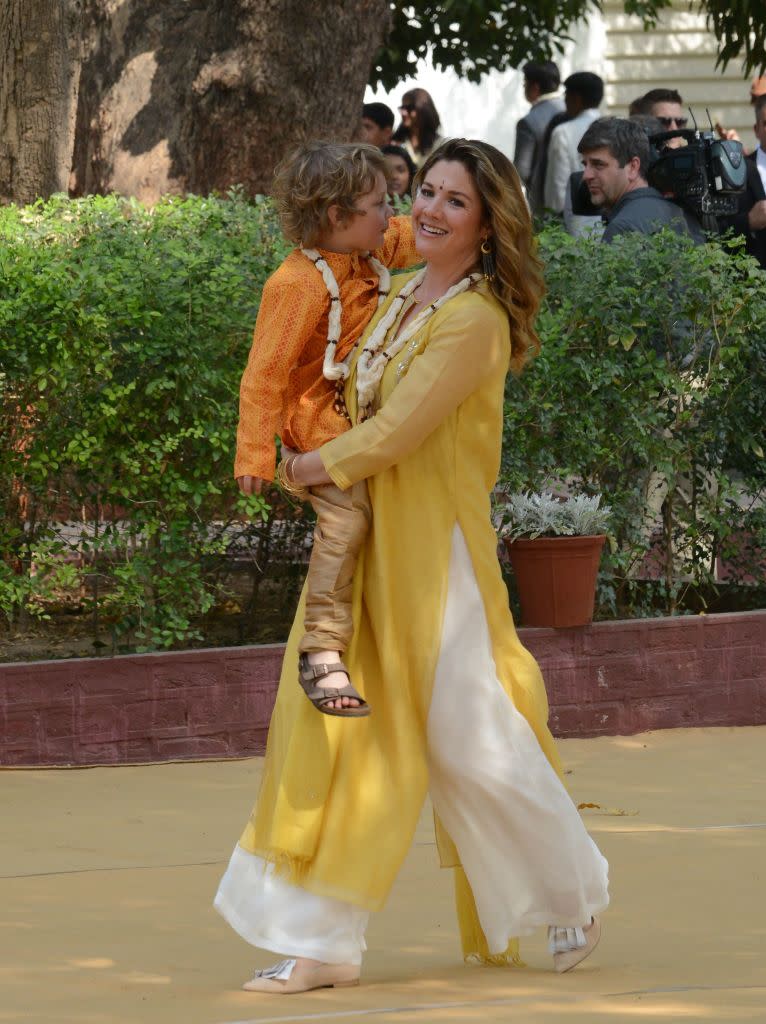 Sophie Trudeau macht es Kate Middleton nach und trägt während der Indienreise ein Outfit von Anita Dongre