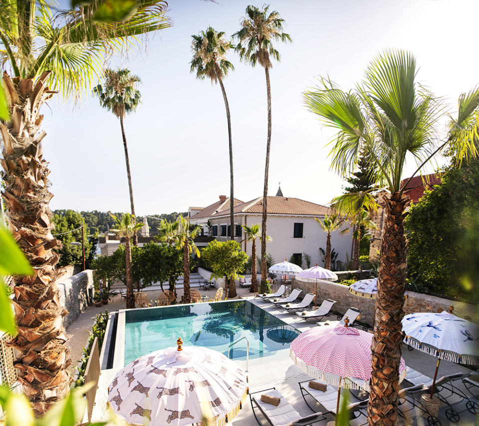 The pool at Hotel Superstar.