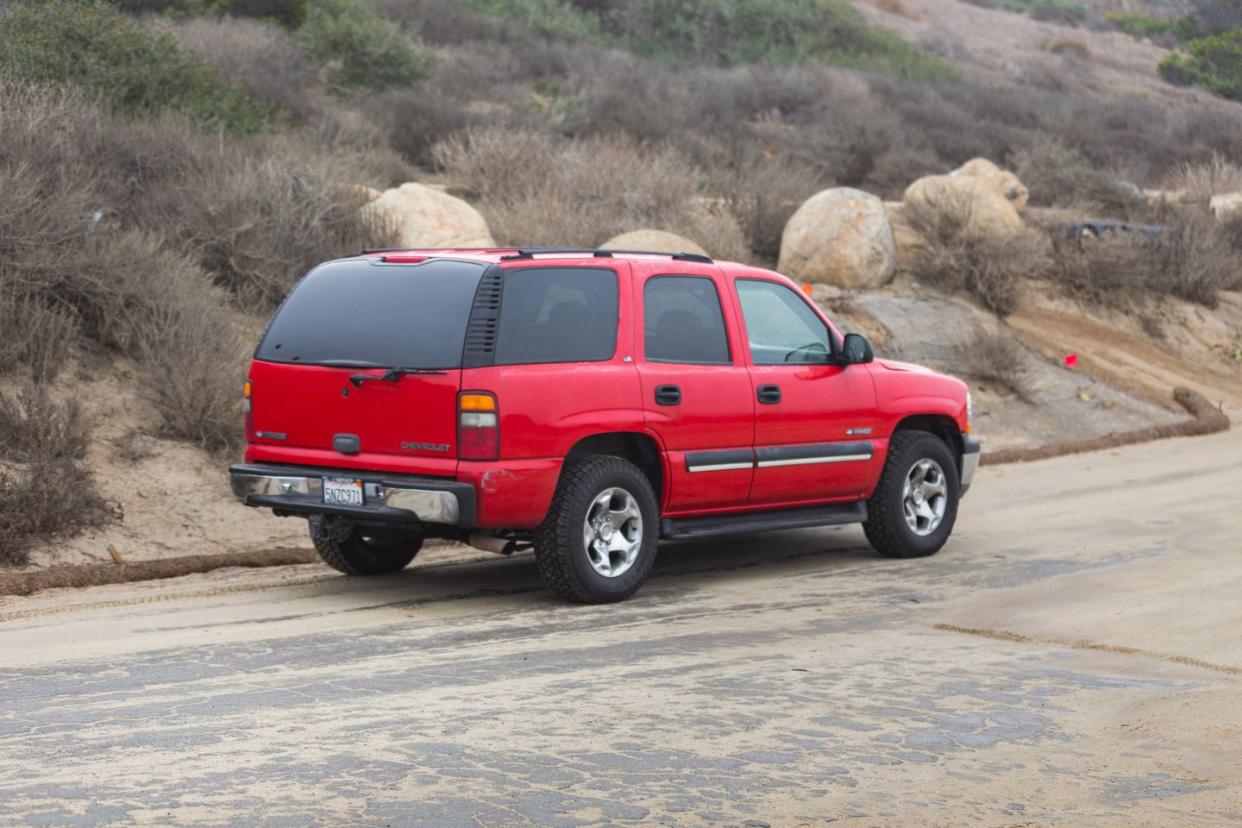 2001 chevy tahoe mack hogan big red