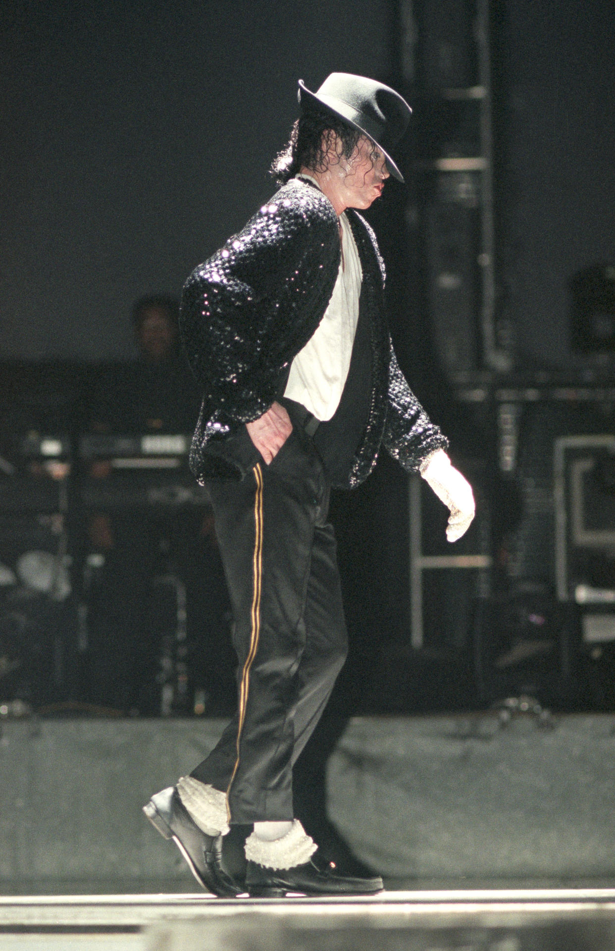 Michael Jackson moonwalks. (Photo: Phil Dent/Redferns)