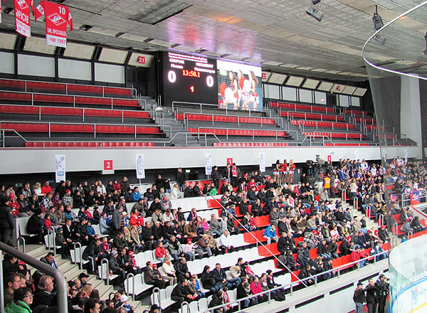 Crowd at KHL game. (#NickInEurope)