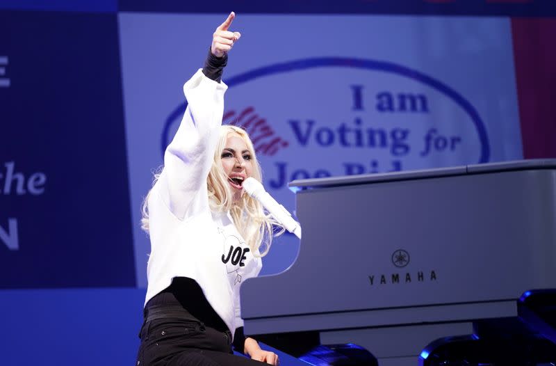 FOTO DE ARCHIVO. Lady Gaga actúa durante un mitin de campaña organizado porJoe Biden en el Heinz Field de Pittsburgh