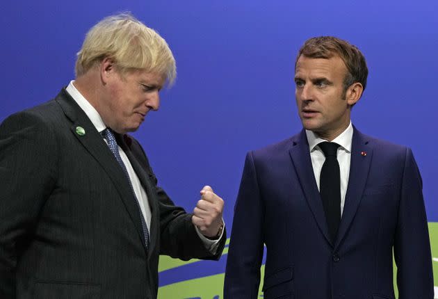 <strong>Boris Johnson and Emmanuel Macron at the Cop26 summit in Glasgow.</strong> (Photo: Alastair Grant via PA Wire/PA Images)