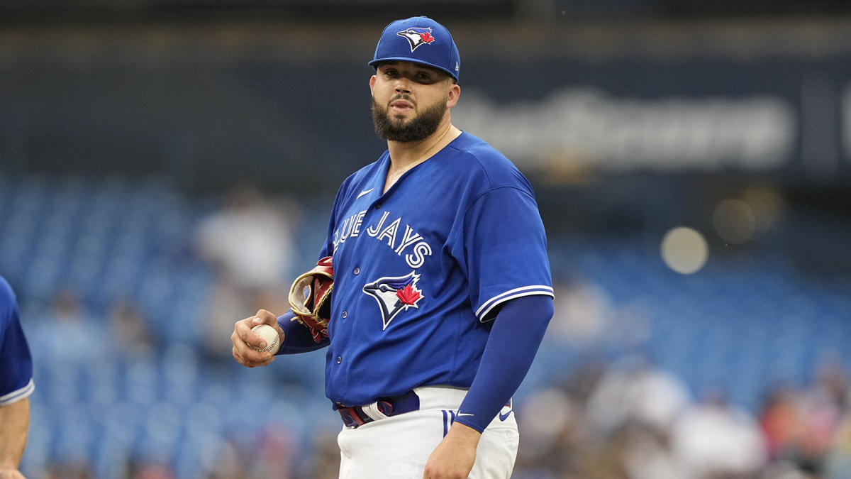 Toronto Blue Jays pitcher Alek Manoah gets engaged to longtime