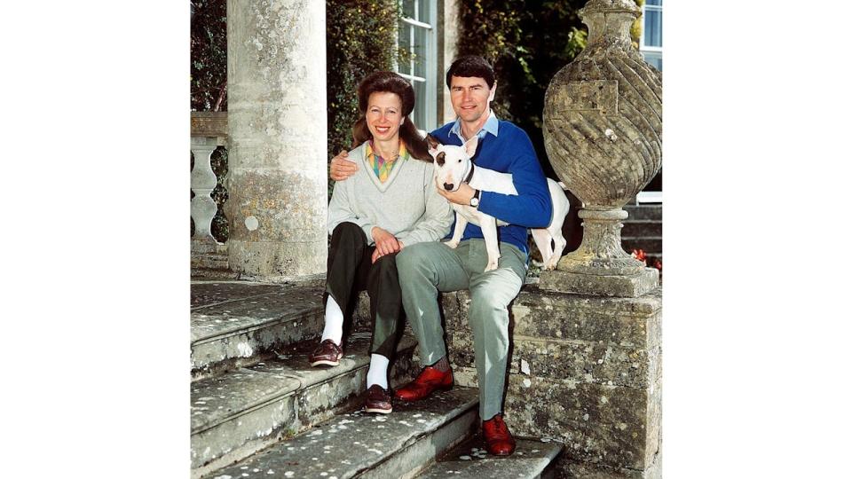 PRINCESS ANNE AND COMMANDER TIM LAURENCE WITH THEIR DOG EGLANTYNE PRINCESS ANNE AND TIMOTHY LAURENCE FIRST WEDDING ANNIVERSARY, BRITAIN - 1993