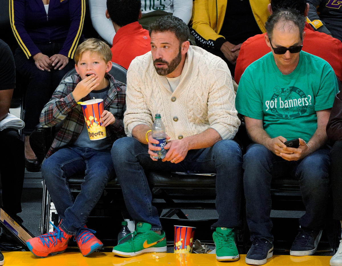 Ben Affleck and Son Samuel NBA All-Star Celebrity Game: Pic