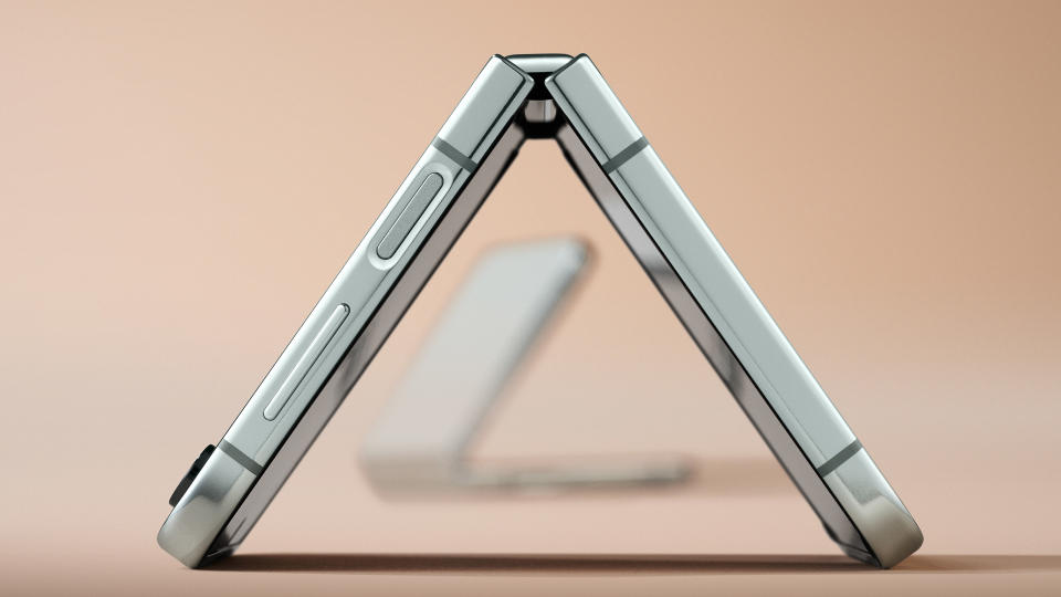 An image of the Samsung Galaxy Z Flip 5 in tent position