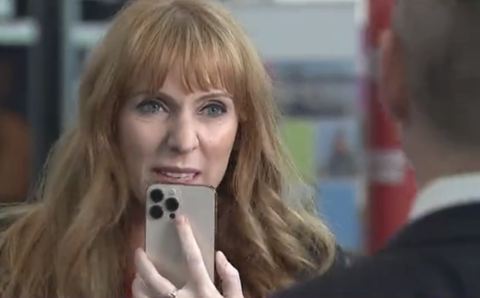Labour deputy leader Angela Rayner was called by her mother during a media interview. (Channel 4 News)