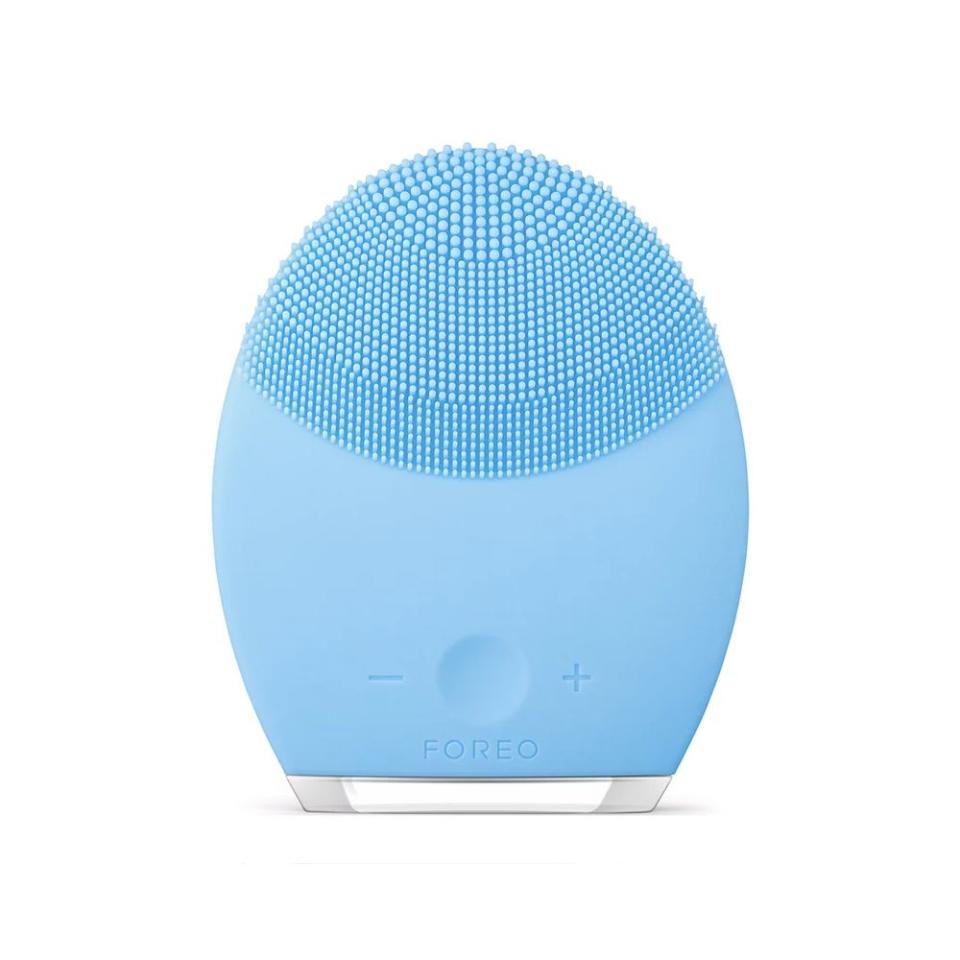 Foreo Luna 2 Facial Cleansing Brush for Combination Skin