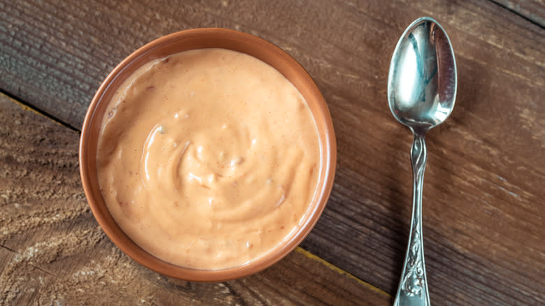 Cajun ranch sauce in bowl