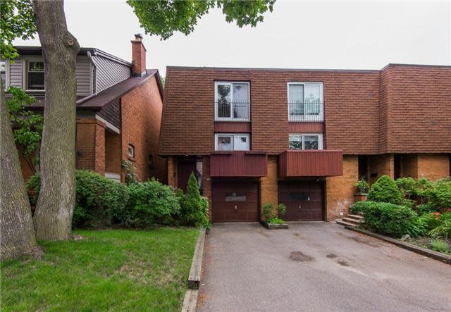 <p><span>22 Albertus Ave., Toronto, Ont.</span><br> Location: Toronto, Ontario<br> List Price: $999,000<br> (Photo: Zoocasa) </p>