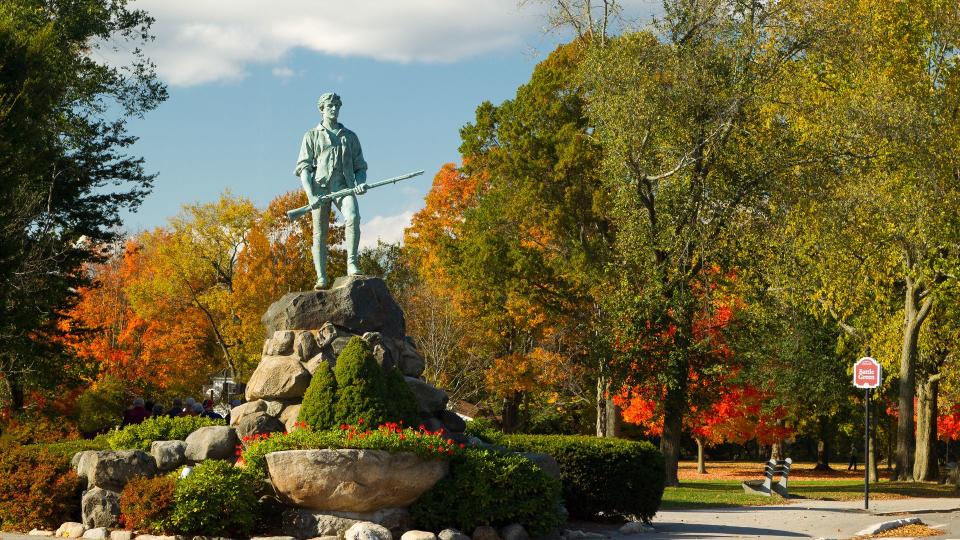 Minuteman Statue & Battle Green in the autumn.