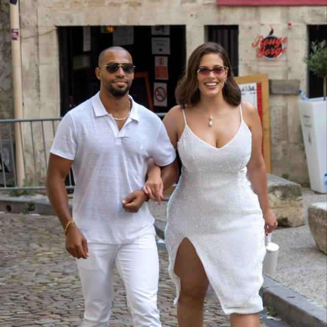 Ashley Graham Marks 12 Year Anniversary With Husband Justin Ervin 3134