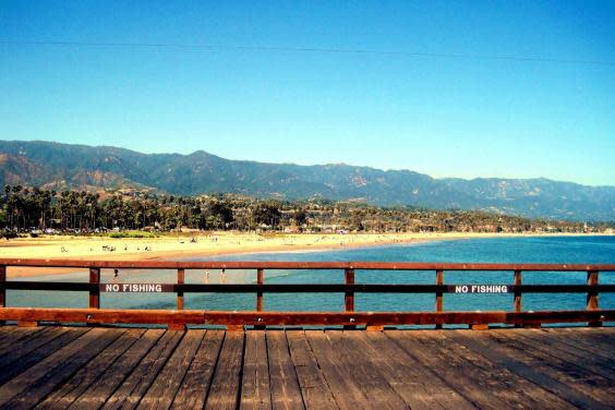 Promenade views of Santa Barbara Beach (MamaOT)