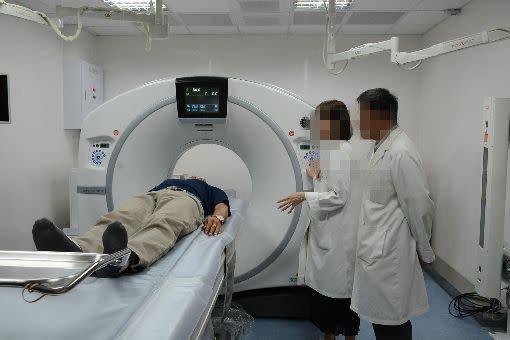 研究者從核磁共振儀（MRI）針對人類說謊過程中、大腦變化觀察做研究（圖／資料照）