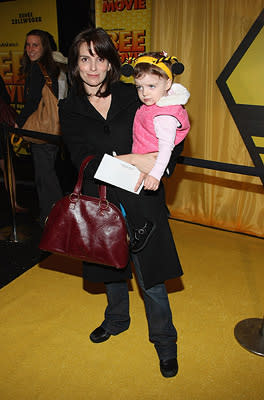 Tina Fey and daughter at the New York City premiere of DreamWorks Pictures' Bee Movie