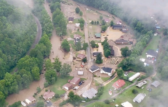 美國維吉尼亞州（Commonwealth of Virginia）布坎南郡（Buchanan County）受連日暴雨影響而發生洪災。   圖：翻攝自維吉尼亞州緊急管理部（Virginia Department of Emergency Management）