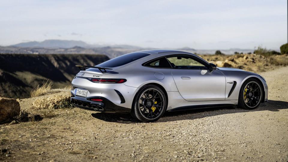 2024 mercedes amg gt