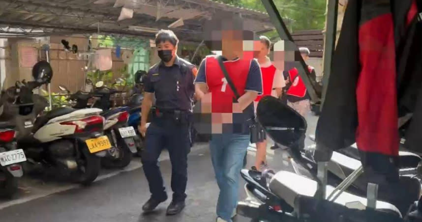 楊男5人被依妨害自由及恐嚇罪嫌移送新北地檢署偵辦。（圖／板橋警分局提供）