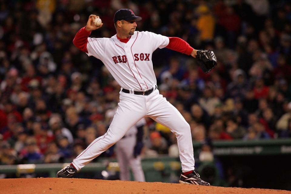 BOSTON - MAY 1: Tim Wakefield #48 of the Boston Red Sox delivers a pitch against the New York Yankees during their game at Fenway Park on May 1, 2006 in Boston, Massachusetts. The Red Sox defeated the Yankees 7-3. (Photo by Jim McIsaac/Getty Images) 