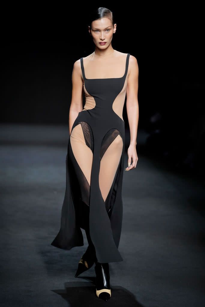 <p>PFW</p>