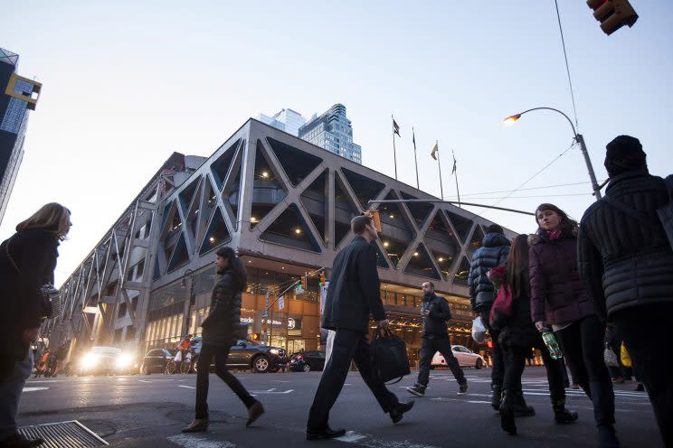 Pedestrians walk past the Port Authority Bus Terminal in New York City. (Photo: Michael Nagle/Bloomberg via Getty Images)