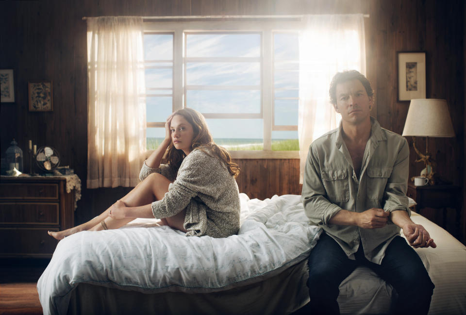 THE AFFAIR - SERIES 1 - GALLERY - Ruth Wilson as Alison Bailey and Dominic West as Noah Solloway