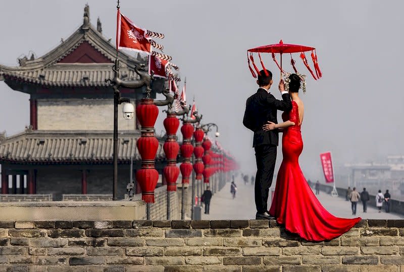 中國因為人口岀生率出現警訊，在2016年推出「二孩政策」，但結婚率和岀生率依然持續下降，令北京當局焦慮。(圖：foter)