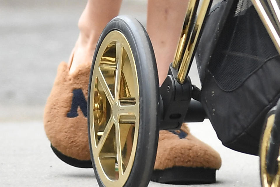 A closer view of Gigi Hadid’s clogs. - Credit: Robert O'Neil/Splash News