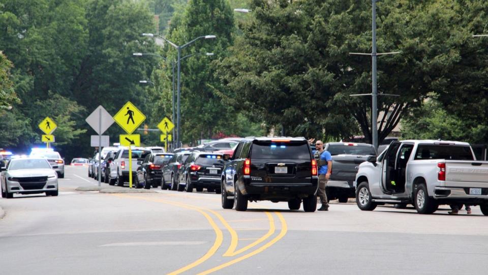 PHOTO: Law enforcement respond to the University of North Carolina at Chapel Hill campus in Chapel Hill, N.C., Aug. 28, 2023, after the university locked down and warned of an armed person on campus. (Hannah Schoenbaum/AP)