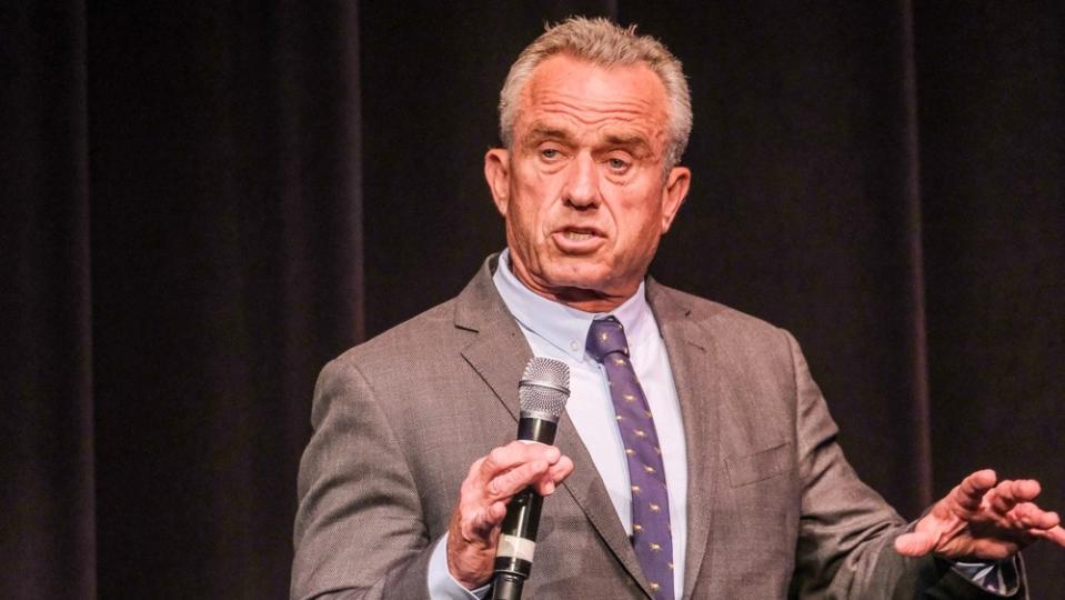 RFK Jr. Wants To Put The U.S. Budget On Blockchain, 'If Somebody Is Spending $16k For A Toilet Seat, Everyone's Going To Know About It'