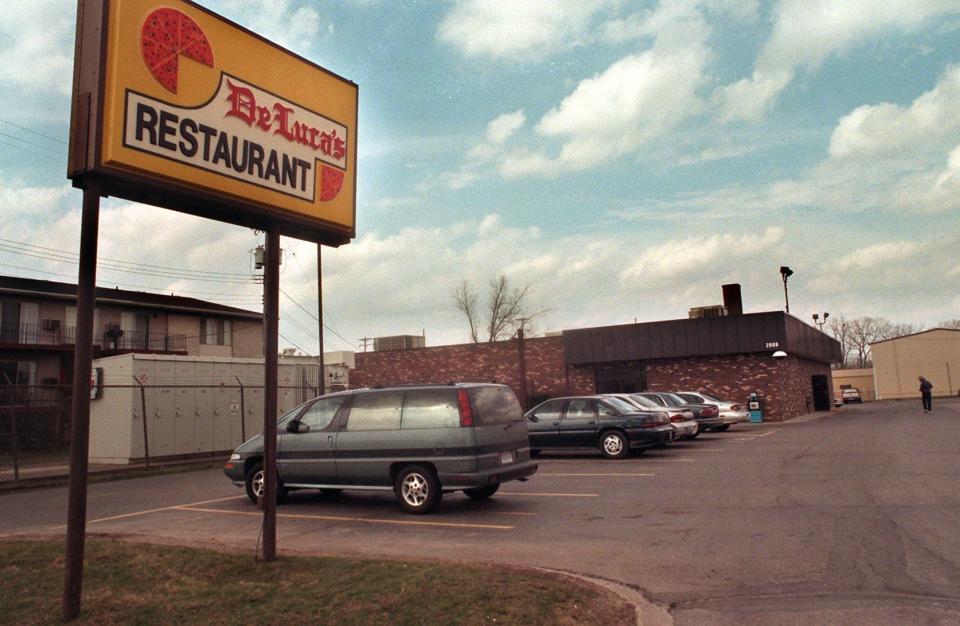 DeLuca's Restaurant on West Willow Street in Lansing in 1988. The eatery closed in November 2021.