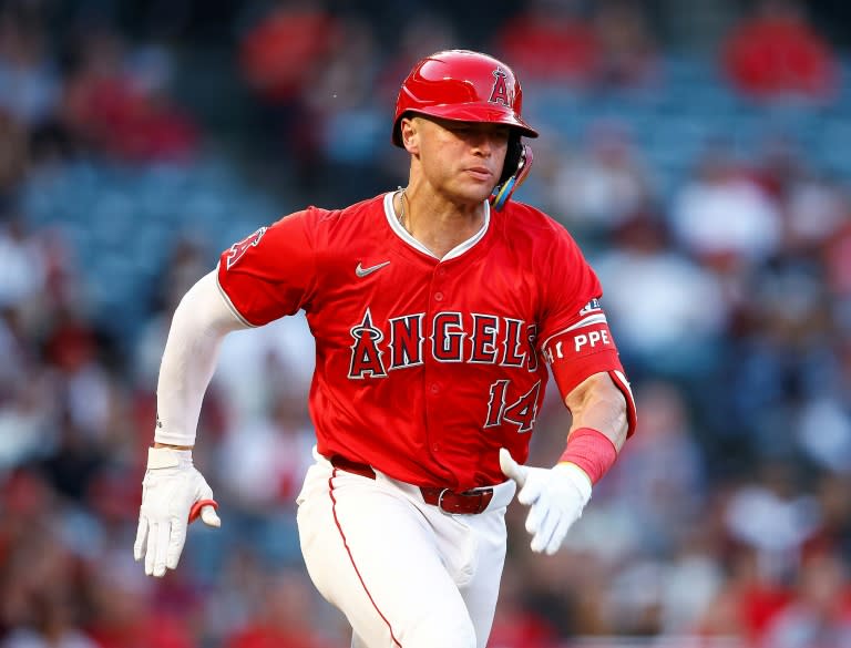 <a class="link " href="https://sports.yahoo.com/mlb/teams/la-angels/" data-i13n="sec:content-canvas;subsec:anchor_text;elm:context_link" data-ylk="slk:Los Angeles Angels;sec:content-canvas;subsec:anchor_text;elm:context_link;itc:0">Los Angeles Angels</a> star outfielder <a class="link " href="https://sports.yahoo.com/mlb/players/8861/" data-i13n="sec:content-canvas;subsec:anchor_text;elm:context_link" data-ylk="slk:Mike Trout;sec:content-canvas;subsec:anchor_text;elm:context_link;itc:0">Mike Trout</a> will need left knee surgery, the team announced, but he is expected to return later this season (RONALD MARTINEZ)